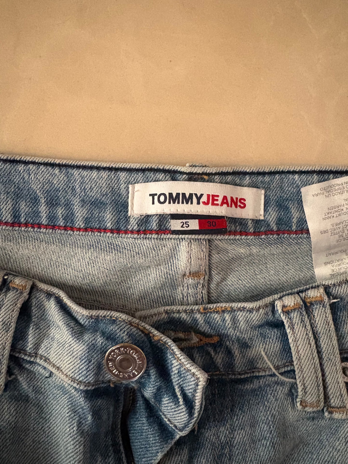 tommy jeans baggy