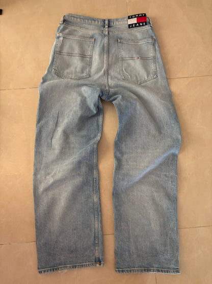 tommy jeans baggy